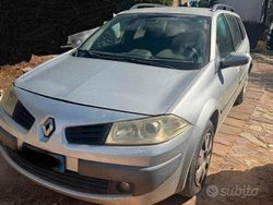 Grigio Usata 2005 Renault Mégane GrandTour Station wagon | 1800 €