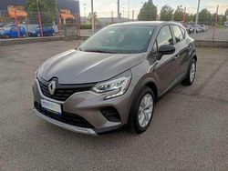 Grigio Usata 2022 Renault Captur Zen SUV | 16.790 € (Ottimo prezzo)