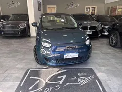 Blu/azzurro Usata 2021 Fiat 500e La Prima Due volumi | 16.900 € (Buon prezzo)