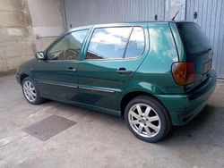 Verde Usata 1997 VW Polo Tre volumi | 3490 € (Molto cara)