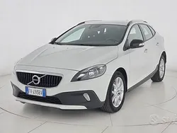 Bianco Usata 2019 Volvo V40 CC Business Edition Station wagon | 13.700 € (Buon prezzo)