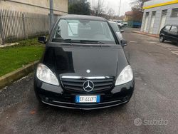 Nero Usata 2010 Mercedes A150 Due volumi | 4900 € (Buon prezzo)