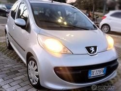 Grigio Usata 2006 Peugeot 107 Due volumi | 3000 € (Buon prezzo)