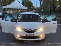 Bianco Usata 2023 Lancia Ypsilon Gold Due volumi | 12.850 € (Buon prezzo)