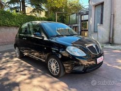 Nero Usata 2011 Lancia Ypsilon Due volumi | 3499 € (Buon prezzo)
