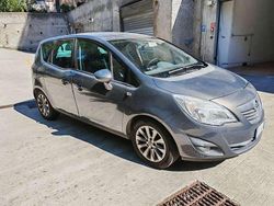Grigio Usata 2013 Opel Meriva Cosmo Monovolume | 6500 € (Buon prezzo)