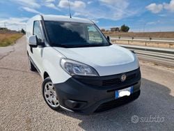 Bianco Usata 2017 Fiat Doblò Monovolume | 5990 € (Buon prezzo)