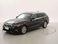 Nero Usata 2020 BMW 318 Luxury Line Station wagon | 21.990 € (Buon prezzo)