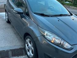 Grigio Usata 2017 Ford Fiesta ST-Line Due volumi | 8990 € (Buon prezzo)