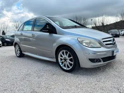 Grigio Usata 2008 Mercedes B180 Monovolume | 2490 € (Ottimo prezzo)