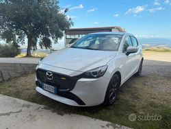 Bianco Usata 2024 Mazda 2 Due volumi | 16.500 € (Buon prezzo)