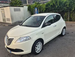 Usata 2013 Lancia Ypsilon S Due volumi | 5800 € (Buon prezzo)