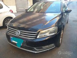 Nero Usata 2014 VW Passat Station wagon | 6900 € (Buon prezzo)