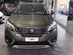 Grigio Usata 2019 Peugeot 5008 Allure Monovolume | 16.200 € (Buon prezzo)