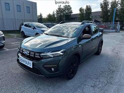 Verde Usata 2023 Dacia Sandero Expression Due volumi | 14.900 € (Buon prezzo)