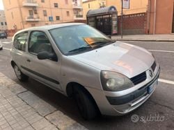 Usata 2006 Renault Clio II Due volumi | 600 € (Super prezzo)