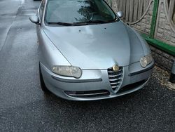 Grigio Usata 2003 Alfa Romeo 147 Due volumi | 1000 €