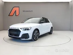 Bianco ghiaccio/tetto nero mythos Usata 2024 Audi A1 Sportback Design Due volumi | 23.590 € (Buon prezzo)
