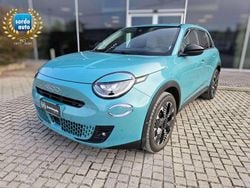 Verde Usata 2024 Fiat 600 La Prima SUV | 23.900 € (Buon prezzo)