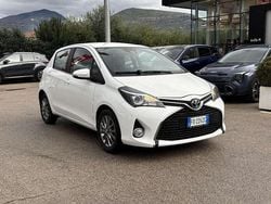 Bianco Usata 2016 Toyota Yaris Business Edition Tre volumi | 9900 € (Buon prezzo)