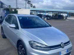 Usata 2023 VW Golf VIII Executive Due volumi | 19.500 € (Buon prezzo)