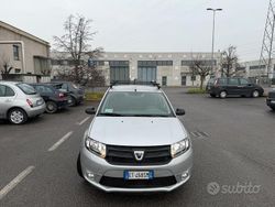 Grigio Usata 2014 Dacia Sandero Due volumi | 4200 € (Ottimo prezzo)