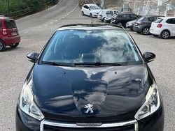 Usata 2016 Peugeot 208 Active Due volumi | 5500 € (Buon prezzo)