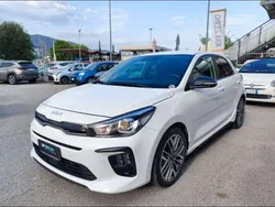 Bianco Usata 2022 Kia Rio GT-Line Tre volumi | 16.900 € (Cara)