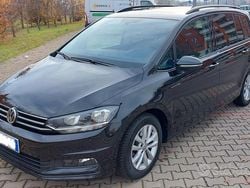 Nero Usata 2019 VW Touran Monovolume | 15.700 € (Buon prezzo)