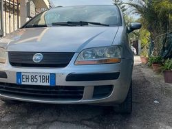 Grigio Usata 2011 Fiat Idea Monovolume | 1500 € (Ottimo prezzo)
