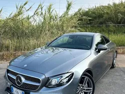 Grigio Usata 2017 Mercedes E220 Premium Plus Coupé | 25.999 € (Buon prezzo)