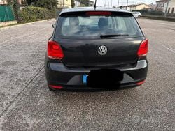 Usata 2013 VW Polo Comfortline Tre volumi | 3900 € (Ottimo prezzo)