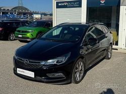 Usata 2016 Opel Astra Station wagon | 9900 € (Buon prezzo)