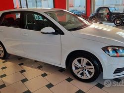 Bianco Usata 2017 VW Golf Trendline Tre volumi | 9700 € (Buon prezzo)