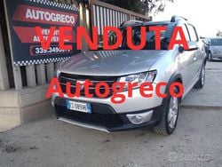 Grigio Usata 2013 Dacia Sandero Prestige Tre volumi | 6900 € (Buon prezzo)