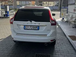 Usata 2015 Volvo XC60 R-Design Momentum SUV | 15.000 € (Buon prezzo)
