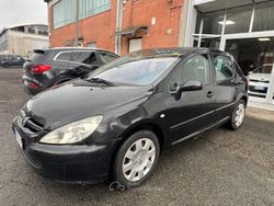Nero Usata 2004 Peugeot 307 Tre volumi | 990 € (Ottimo prezzo)