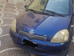 Blu Usata 1999 Toyota Yaris Due volumi | 1500 € (Buon prezzo)