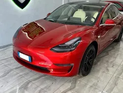 Usata 2020 Tesla Model 3 Long Range Tre volumi | 29.500 € (Molto cara)