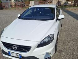 Usata 2013 Volvo V40 R-Design Kinetic Tre volumi | 6500 € (Cara)