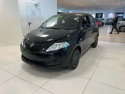 Nero Nuova 2024 Lancia Ypsilon S Due volumi | 14.990 € (Buon prezzo)