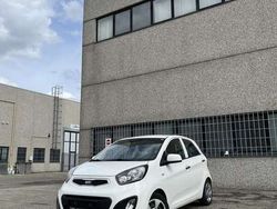 Blu/azzurro Usata 2014 Kia Picanto City Due volumi | 6000 € (Buon prezzo)