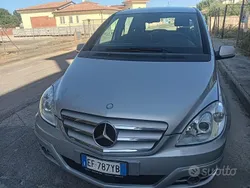 Usata 2011 Mercedes B200 Monovolume | 5900 €