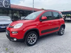 Rosso Usata 2017 Fiat Panda 4x4 Due volumi | 14.400 € (Buon prezzo)