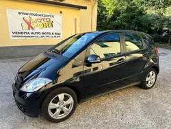 Nero Usata 2010 Mercedes A160 Edition Tre volumi | 4590 € (Buon prezzo)