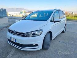 Bianco Usata 2019 VW Touran Monovolume | 23.000 € (Molto cara)