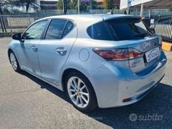 Blu/azzurro Usata 2011 Lexus CT200h Luxury Line Tre volumi | 7890 € (Buon prezzo)