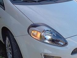 Bianco Usata 2019 Fiat Grande Punto Due volumi | 8500 €