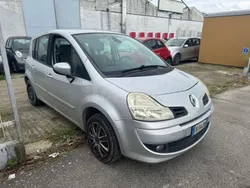 Argento Usata 2008 Renault Grand Modus Dynamique Monovolume | 990 € (Super prezzo)