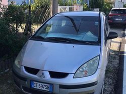 Grigio Usata 2005 Mitsubishi Colt Tre volumi | 1000 € (Ottimo prezzo)